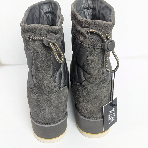 NWOT UGG Beck waterproof winter boots - Picture 7 of 16